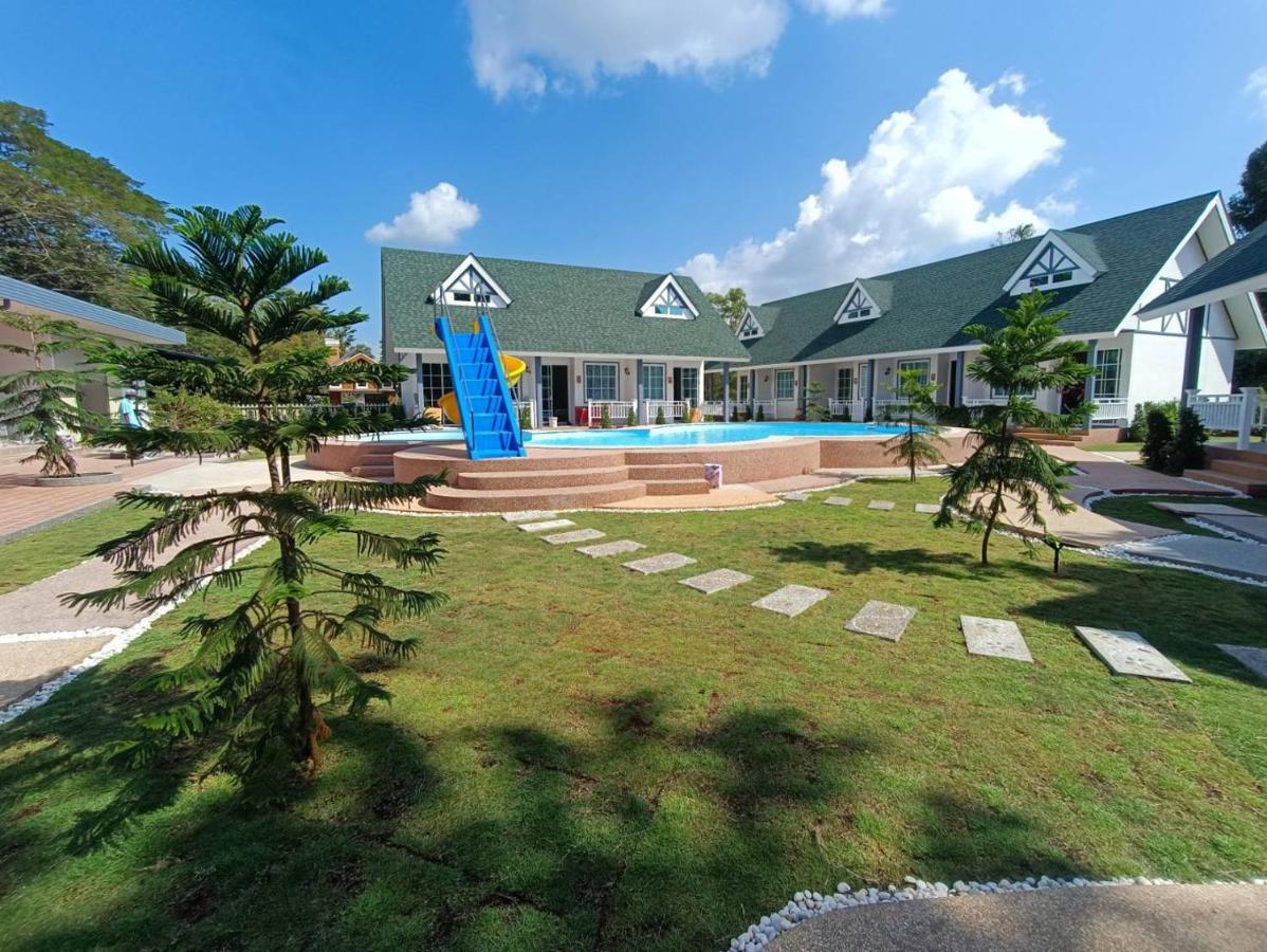 English Resotel : อิงลิช รีโซเทล Накхонситхаммарат Экстерьер фото